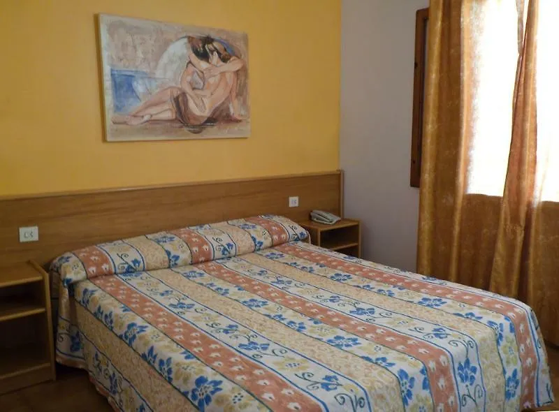 Sagitario Vista Playa I Apartamentos Cala Blanca  0*, Cala Blanca (Menorca)